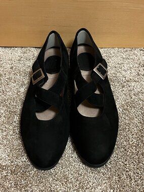 Rockport Women's Black Suede Flats: Size 11